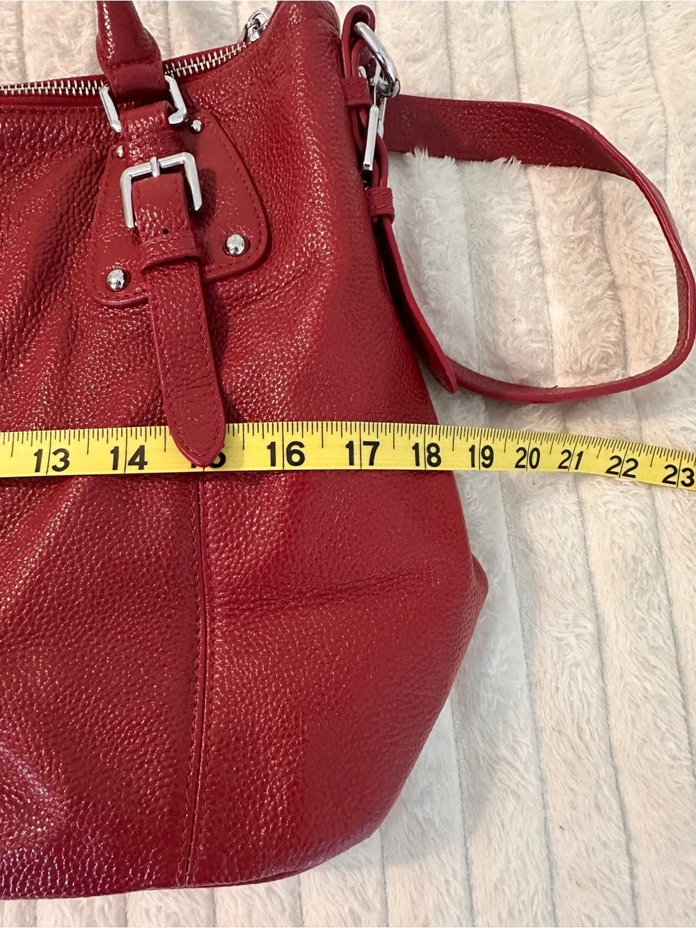 HESHE Pebble Genuine Leather Red Handbag with Top Handles and Strap - Picture 10 of 11